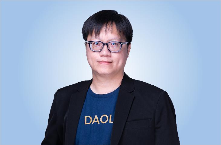 คุณพุท ตุลยกุล